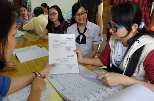 ​Nhiều trường công bố điểm sàn, tiêu chí tuyển sinh phụ