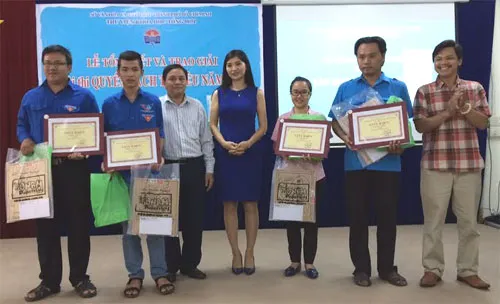 Trao giải Hội thi “Quyển sách tôi yêu 2015”