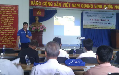 Chiến sĩ mùa hè xanh chung tay xây dựng nông thôn mới