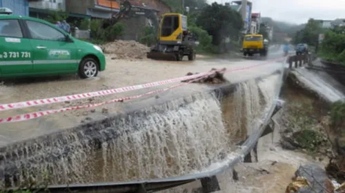 Hôm nay (4/8) tiếp tục có mưa lớn tại Quảng Ninh, Hải Phòng