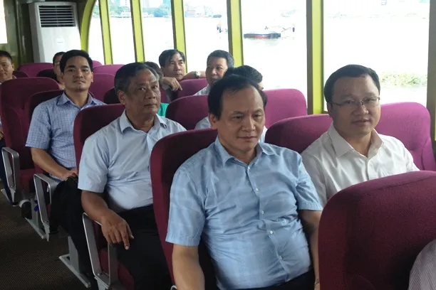 Tháng 11/2015: TPHCM có tàu cao tốc chở khách trên sông