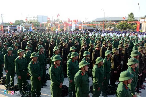 TP.HCM: 2.350 thanh niên lên đường nhập ngũ đợt 2/2015