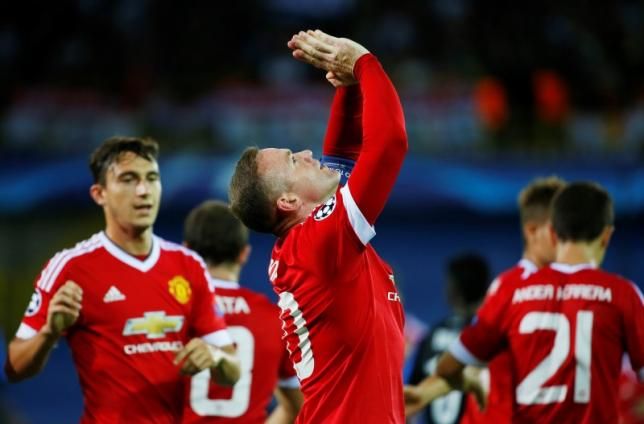 Rooney lập hat-trick đưa MU vào vòng bảng - Lazio dừng bước