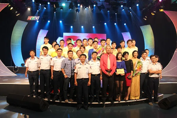 Chương trình giao lưu nghệ thuật “Rạng rỡ Việt Nam”