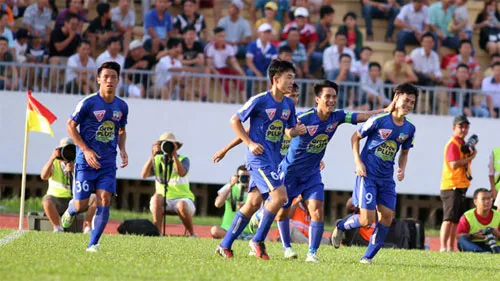 Thắng 2-1, Hoàng Anh Gia Lai đẩy Đồng Nai xuống chót bảng