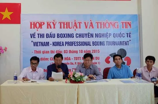 Các võ sĩ quyền Anh Việt Nam và Hàn Quốc chuẩn bị so găng  