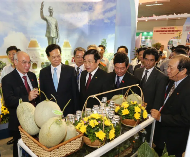 Khai mạc triển lãm thành tựu Kinh tế - Xã hội 2015