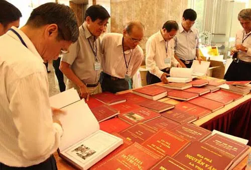 Việc chăm lo đạo đức cho gia đình, dòng họ cần được củng cố