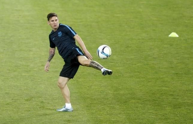 Messi thi đấu trận đại chiến Atletico - Barca dù vắng tập