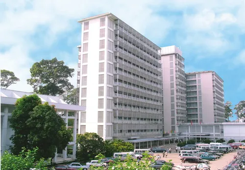 Hướng đến sự hài lòng của người bệnh - Bài toán khó có lời giải !