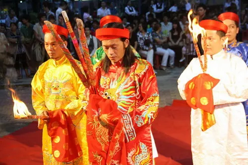 Rộn ràng hoạt động chào mừng ngày giỗ tổ sân khấu 2015