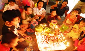 Trung thu giờ của ai ?