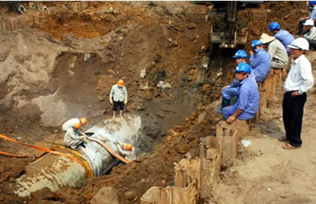Điểm tin 24 giờ - 26/9/2015: Xử phạt sai - Công an phải bồi thường cả ‘xe cá thối