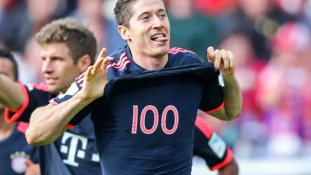 Lewandowski lập kỷ lục mới sau khi ghi cú đúp vào lưới Mainz 05