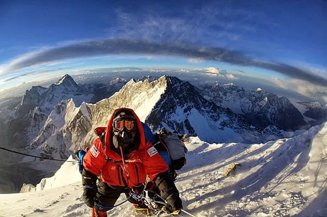 Nepal có thể sẽ giới hạn người leo núi Everest