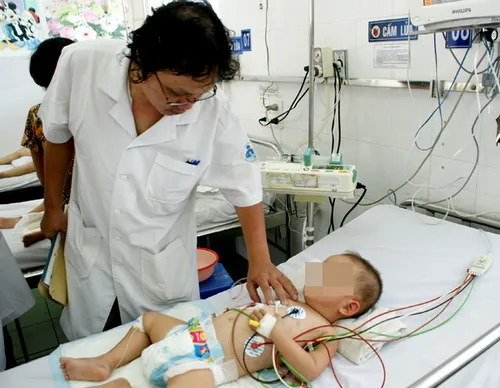 TPHCM: Dịch tay chân miệng hoành hành dù mới đầu mùa 