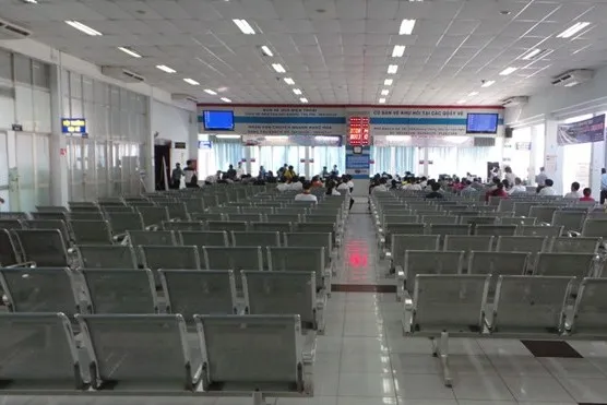 Ngày đầu bán vé tàu tết qua mạng, hành khách “dễ thở”