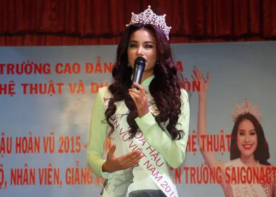 Hoa hậu Hoàn vũ 2015 Phạm Hương: Hãy luôn tự tin theo đuổi đam mê