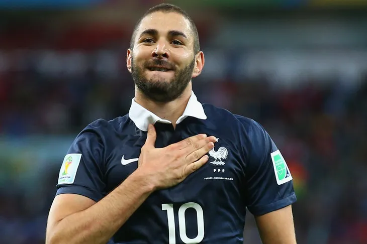 Tiền đạo Benzema xa sân cỏ 3 tuần