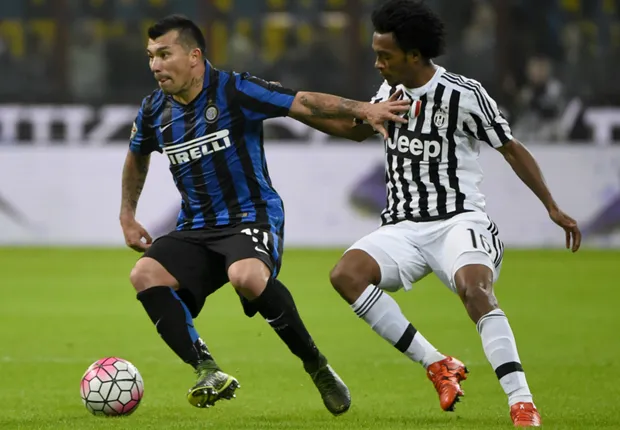 Kết quả bóng đá châu Âu (19/10): Inter bị Juventus cầm hòa