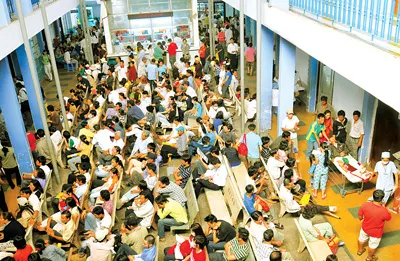 Năm 2016, viện phí tăng: Không có thẻ bảo hiểm y tế sẽ nặng gánh hơn