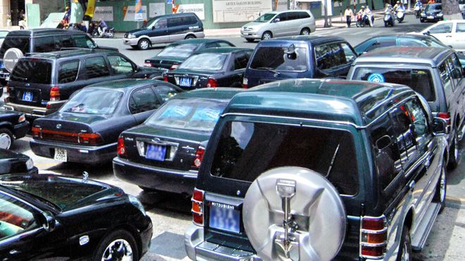 Khuyến khích khoán xe công cho cán bộ nhà nước
