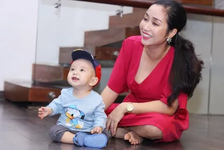 Ốc Thanh Vân khoe con trai Út “siêu dễ thương”