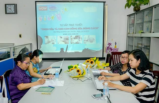 Chọn sữa và cho con uống sữa đúng cách