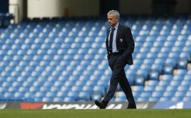 Mourinho bị cấm chỉ đạo 1 trận và nộp phạt 40 ngàn bảng