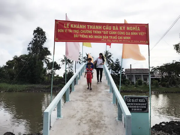 Chương trình Sát Cánh Cùng Gia Đình Việt: Khánh thành cầu Bà Ký Nghĩa ở Cà Mau