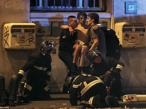 Đêm kinh hoàng ở Paris
