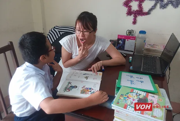 Nơi không ánh sáng nhưng vẫn có mặt trời!