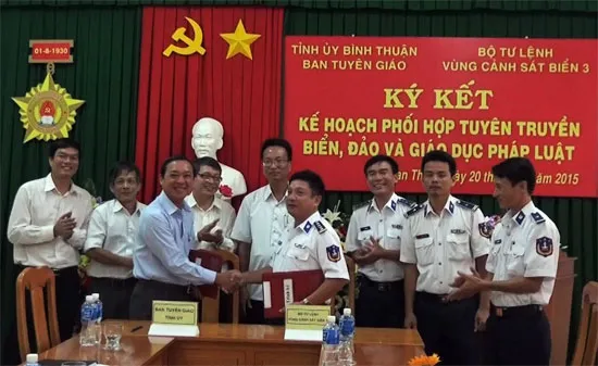 BTL Vùng Cảnh sát biển 3 phối hợp tuyên truyền với Tỉnh Ủy Bình Thuận