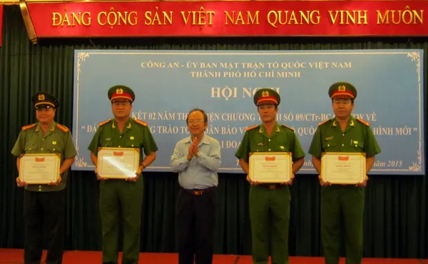 Chuyển hóa an ninh trật tự trong từng khu phố