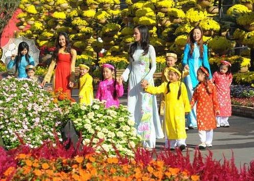 Tập trung phục vụ người dân vui Tết