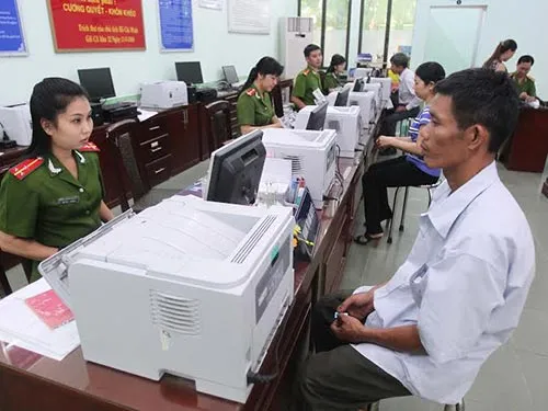 Ngày đầu cấp CMND 12 số tại TP.HCM diễn ra thuận lợi