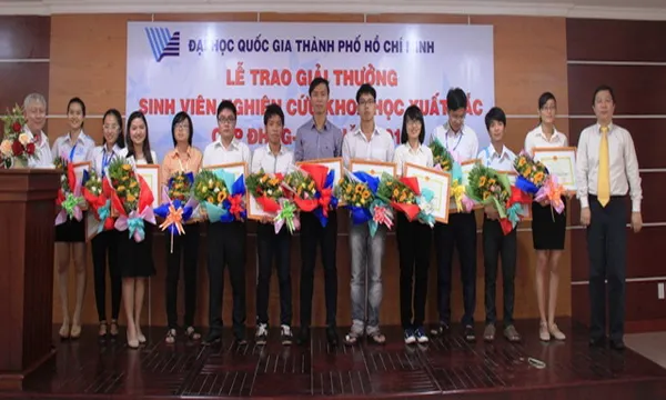 ĐHQG TPHCM: Trao giải 24 công trình nghiên cứu khoa học xuất sắc của sinh viên