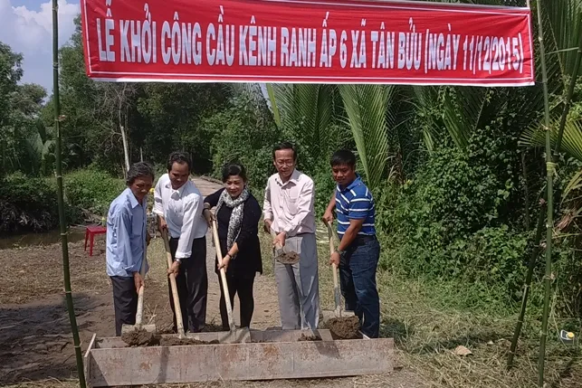 VOH khởi công xây dựng cây cầu nông thôn ở  xã Tân Bửu, huyện Bến Lức