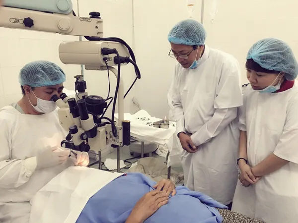 Tìm lại ánh sáng cho 5000 bệnh nhân nghèo