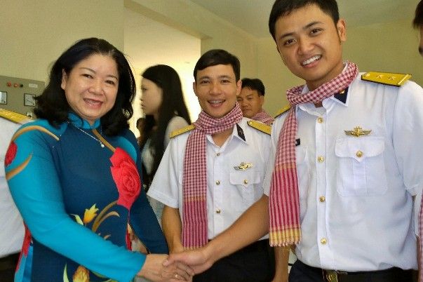 Cán bộ, hội viên Hội phụ nữ TPHCM giao lưu với cán bộ, chiến sĩ biên giới, biển đảo tiêu biểu 