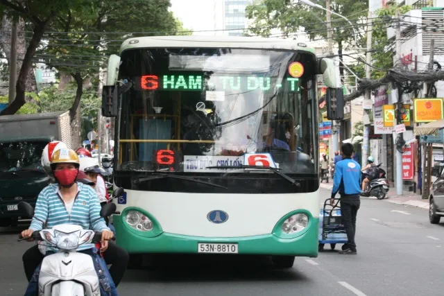 TPHCM: Tăng cường xe buýt trong Tết Dương lịch 2016