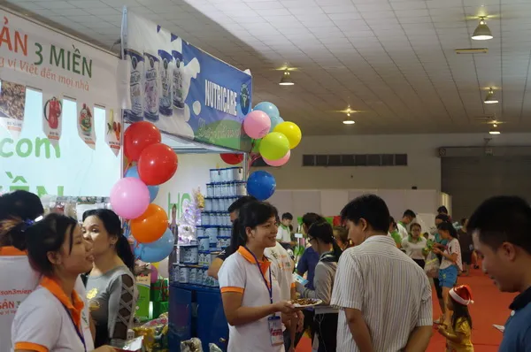 Nhiều khuyến mãi tại hội chợ triển lãm mùa đông 2015