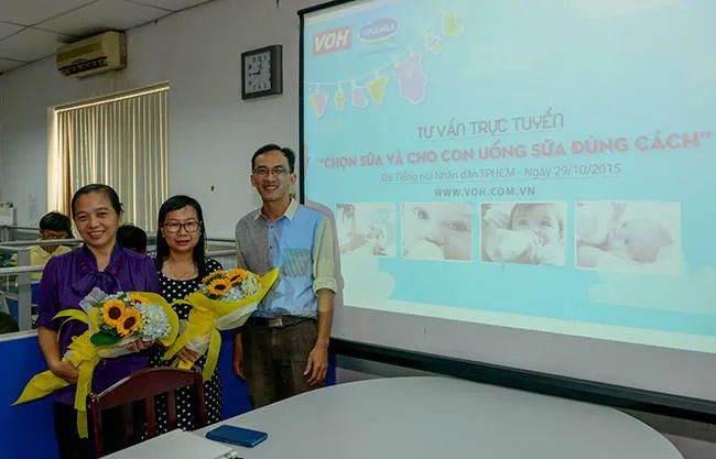 Chọn sữa và cho con uống sữa đúng cách