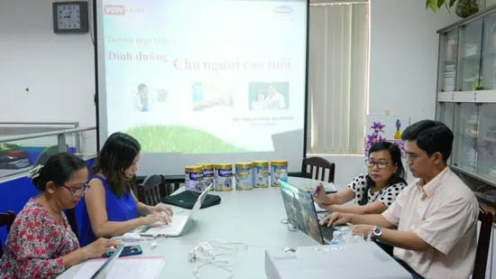 Tư vấn trực tuyến: Dinh dưỡng cho người cao tuổi