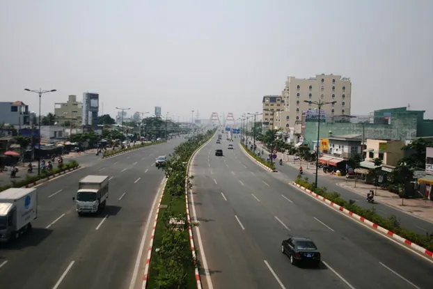 Trật tự an toàn giao thông TP từng bước được cải thiện