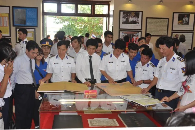 Những bằng chứng lịch sử và pháp lý