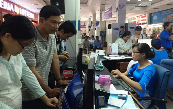 Tăng phí trả vé tàu Tết để chống cò vé