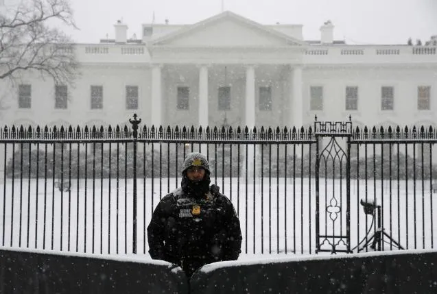 Mỹ: Tuyết dày kỉ lục - gần 1m tại Washington