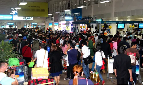 Quá tải tại sân bay Tân Sơn Nhất: Tình hình có thể tệ hơn nếu thiếu sự chuẩn bị