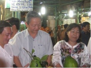 Lãnh đạo TPHCM kiểm tra 3 chợ đầu mối